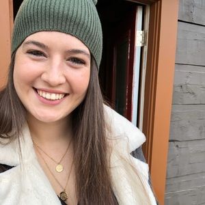 Meet your Posher, Megan